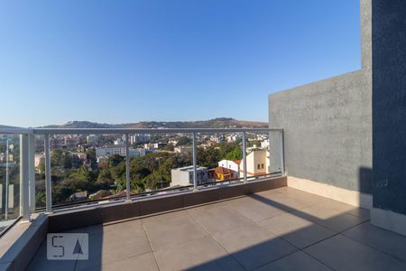 Casa à venda com 470m², 4 quartos e 2 vagasSacada