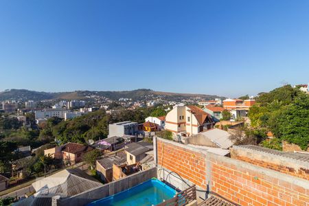 Vista de casa à venda com 4 quartos, 470m² em Teresópolis, Porto Alegre