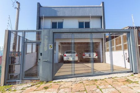 Casa à venda com 470m², 4 quartos e 2 vagasFachada