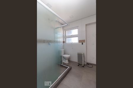 Casa à venda com 470m², 4 quartos e 2 vagasDetalhe do Banheiro da Suite