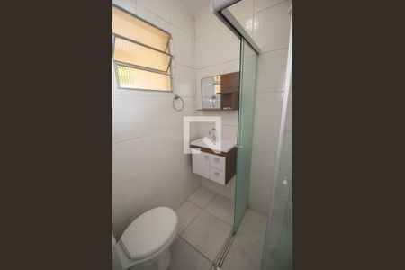 Banheiro de casa para alugar com 1 quarto, 50m² em Vila Palmeiras, São Paulo