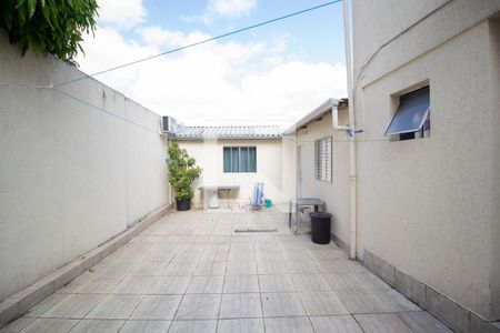 Casa para alugar com 50m², 1 quarto e sem vaga Casa para alugar com 50m², 1 quarto e sem vagaQuintal