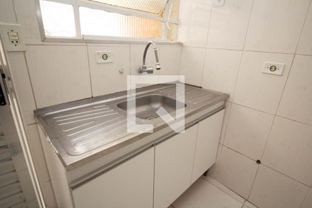 Casa para alugar com 50m², 1 quarto e sem vaga Casa para alugar com 50m², 1 quarto e sem vagaCozinha - Torneira
