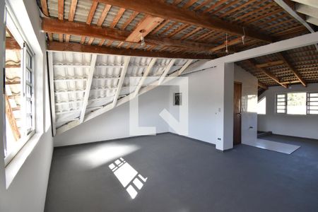 Ático de casa para alugar com 3 quartos, 200m² em Santa Felicidade, Curitiba