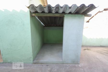 Casa à venda com 70m², 2 quartos e 1 vaga Casa à venda com 70m², 2 quartos e 1 vagaQuintal