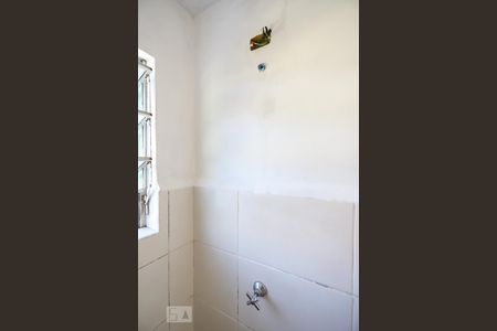 Casa à venda com 70m², 2 quartos e 1 vaga Casa à venda com 70m², 2 quartos e 1 vagaBanheiro