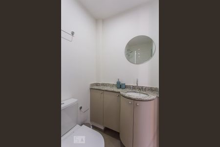 Banheiro de kitnet/studio para alugar com 1 quarto, 20m² em Vila Mariana, São Paulo
