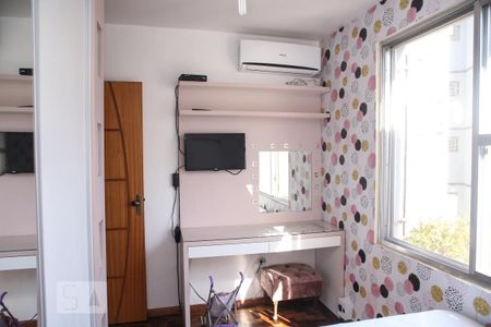 Quarto 1 de apartamento para alugar com 2 quartos, 51m² em Santa Tereza, Porto Alegre