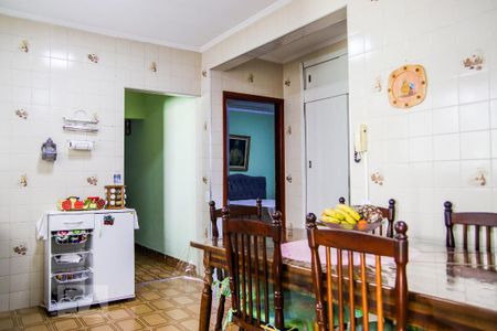 Casa à venda com 150m², 2 quartos e 4 vagas Casa à venda com 150m², 2 quartos e 4 vagasCozinha