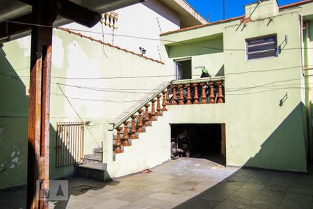 Casa à venda com 150m², 2 quartos e 4 vagas Casa à venda com 150m², 2 quartos e 4 vagasQuintal