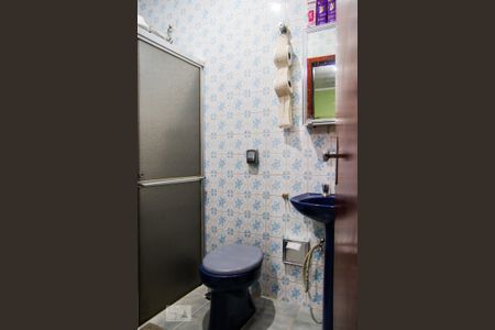 Casa à venda com 150m², 2 quartos e 4 vagas Casa à venda com 150m², 2 quartos e 4 vagasBanheiro da Suíte