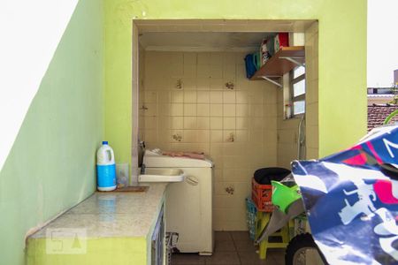 Casa à venda com 150m², 2 quartos e 4 vagas Casa à venda com 150m², 2 quartos e 4 vagasÁrea de Serviço