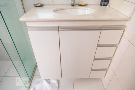 Apartamento à venda com 160m², 4 quartos e 1 vagaArmário do Banheiro da Suíte 2