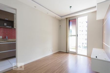 Sala de apartamento para alugar com 2 quartos, 52m² em Taquara, Rio de Janeiro
