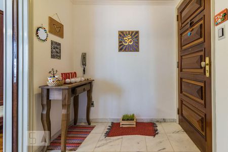 Hall de Entrada de apartamento à venda com 3 quartos, 98m² em Menino Deus, Porto Alegre