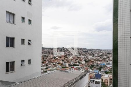 Vista do quarto  de apartamento para alugar com 2 quartos, 65m² em Manacás, Belo Horizonte