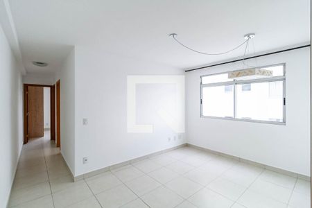 Sala  de apartamento para alugar com 2 quartos, 65m² em Manacás, Belo Horizonte