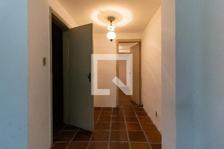 Garagem de casa para alugar com 3 quartos, 240m² em Aclimação, São Paulo