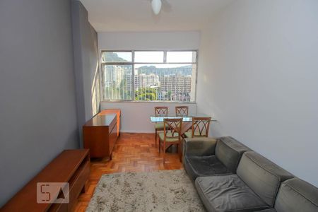 Sala de apartamento para alugar com 2 quartos, 69m² em Botafogo, Rio de Janeiro