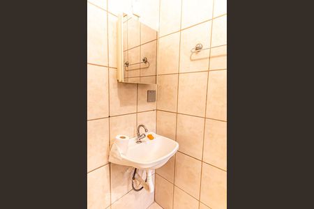 Banheiro de kitnet/studio para alugar com 1 quarto, 28m² em Vila Buarque, São Paulo