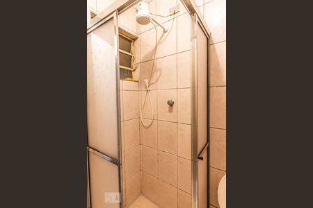 Banheiro de kitnet/studio para alugar com 1 quarto, 28m² em Vila Buarque, São Paulo