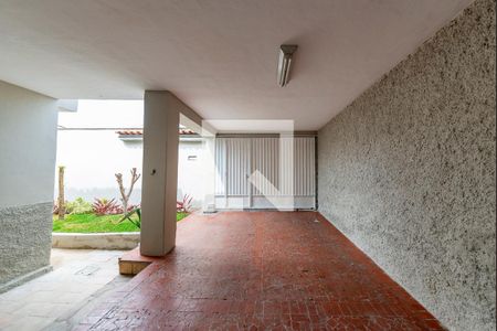 Casa à venda com 220m², 4 quartos e 1 vagaGaragem