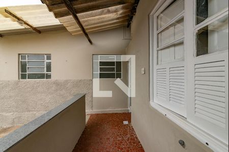 Casa à venda com 220m², 4 quartos e 1 vagaÁrea de Serviço