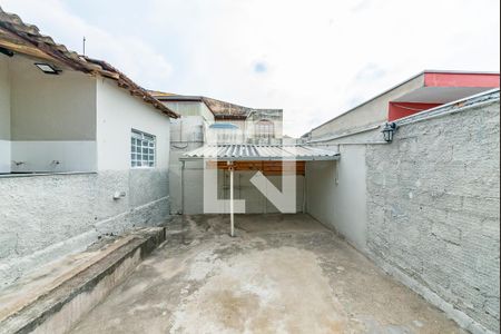 Casa à venda com 220m², 4 quartos e 1 vagaQuintal