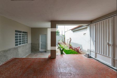 Casa à venda com 220m², 4 quartos e 1 vagaGaragem