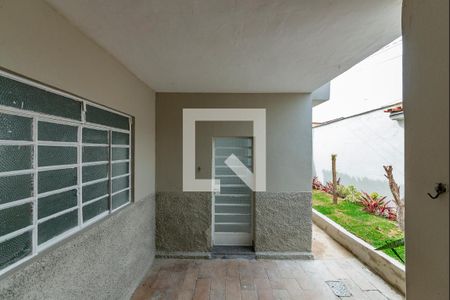Casa à venda com 220m², 4 quartos e 1 vagaEntrada