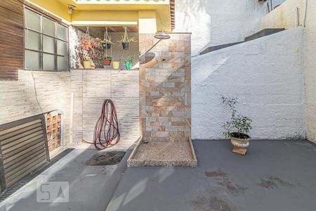 Casa para alugar com 92m², 3 quartos e 2 vagas Casa para alugar com 92m², 3 quartos e 2 vagasDucha