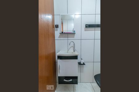 Casa para alugar com 92m², 3 quartos e 2 vagas Casa para alugar com 92m², 3 quartos e 2 vagasBanheiro Social 2