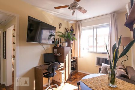 Sala de apartamento para alugar com 2 quartos, 52m² em Camaquã, Porto Alegre