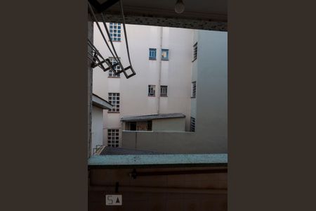 Apartamento à venda com 42m², 1 quarto e sem vaga Apartamento à venda com 42m², 1 quarto e sem vagaÁrea de Serviço