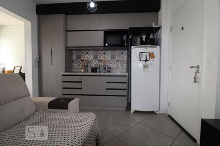 Sala/cozinha de kitnet/studio para alugar com 1 quarto, 35m² em Campo Belo, São Paulo