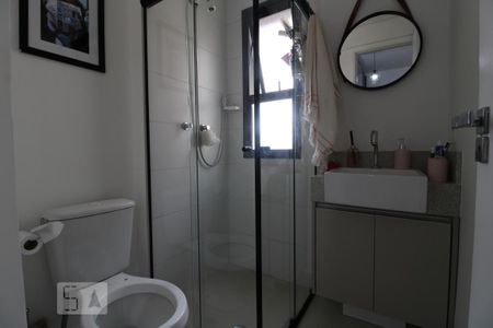 Banheiro de kitnet/studio para alugar com 1 quarto, 35m² em Campo Belo, São Paulo