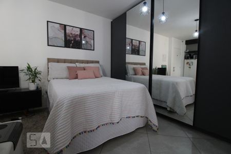 Quarto de kitnet/studio para alugar com 1 quarto, 35m² em Campo Belo, São Paulo