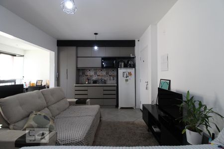 Sala/cozinha de kitnet/studio para alugar com 1 quarto, 35m² em Campo Belo, São Paulo
