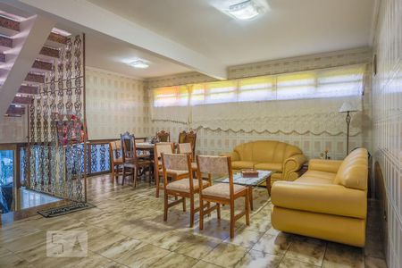 Casa à venda com 500m², 5 quartos e 5 vagasSalão