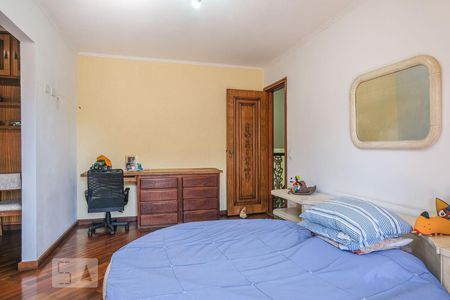 Casa à venda com 500m², 5 quartos e 5 vagasSuíte 4