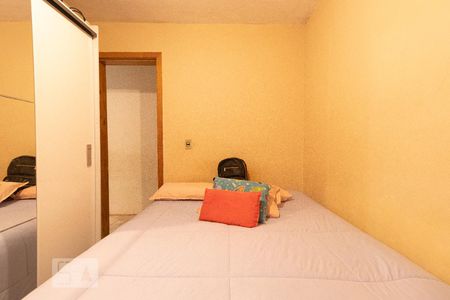 Quarto 1 de apartamento à venda com 2 quartos, 45m² em Olaria, Canoas