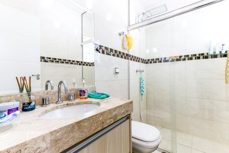 Casa à venda com 120m², 2 quartos e 2 vagasBanheiro da Suíte 1