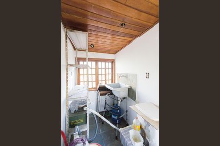 Casa à venda com 750m², 5 quartos e 3 vagas Casa à venda com 750m², 5 quartos e 3 vagasÁrea de Serviço (2º andar)