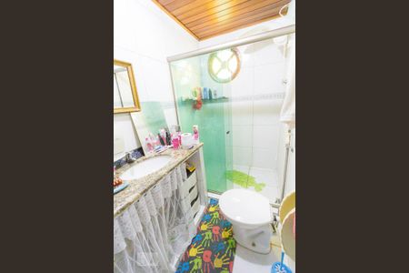 Casa à venda com 750m², 5 quartos e 3 vagas Casa à venda com 750m², 5 quartos e 3 vagasBanheiro do Quarto 5/Banheiro Social (2º andar)