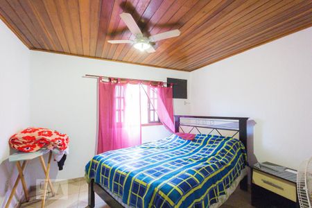 Casa à venda com 750m², 5 quartos e 3 vagas Casa à venda com 750m², 5 quartos e 3 vagasQuarto 4 (2º andar)