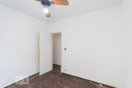 Casa à venda com 750m², 5 quartos e 3 vagas Casa à venda com 750m², 5 quartos e 3 vagasQuarto 1 (1º andar)