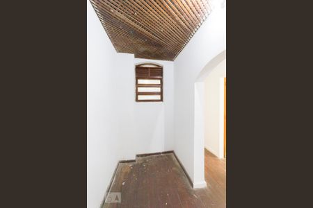 Casa à venda com 750m², 5 quartos e 3 vagas Casa à venda com 750m², 5 quartos e 3 vagasSaleta (1º andar)