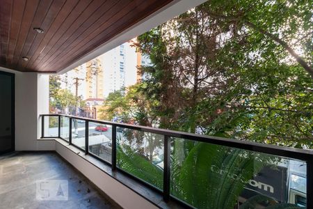 Varanda de apartamento para alugar com 4 quartos, 175m² em Indianópolis, São Paulo