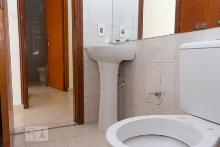 Banheiro da Suíte 1 de casa de condomínio para alugar com 2 quartos, 80m² em Jardim Jabaquara, São Paulo