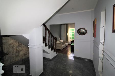 Casa à venda com 282m², 3 quartos e 3 vagasHall